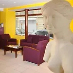 برينتانيا بورت دو فرساي فندق
