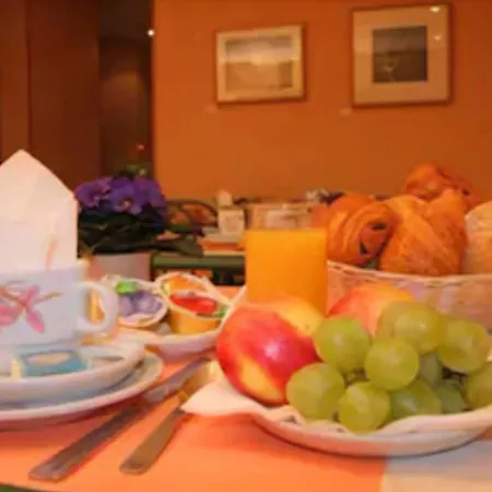 Printania Porte De Versailles Отель 2*