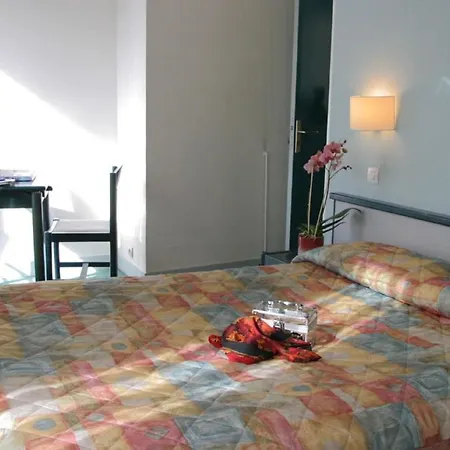 Printania Porte De Versailles 2* Paříž