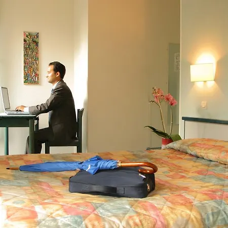 Printania Porte De Versailles 2* Paříž